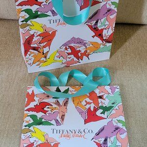 Beautiful Tiffany Andy Warhol 2022 Christmas/Holiday Gift Bags